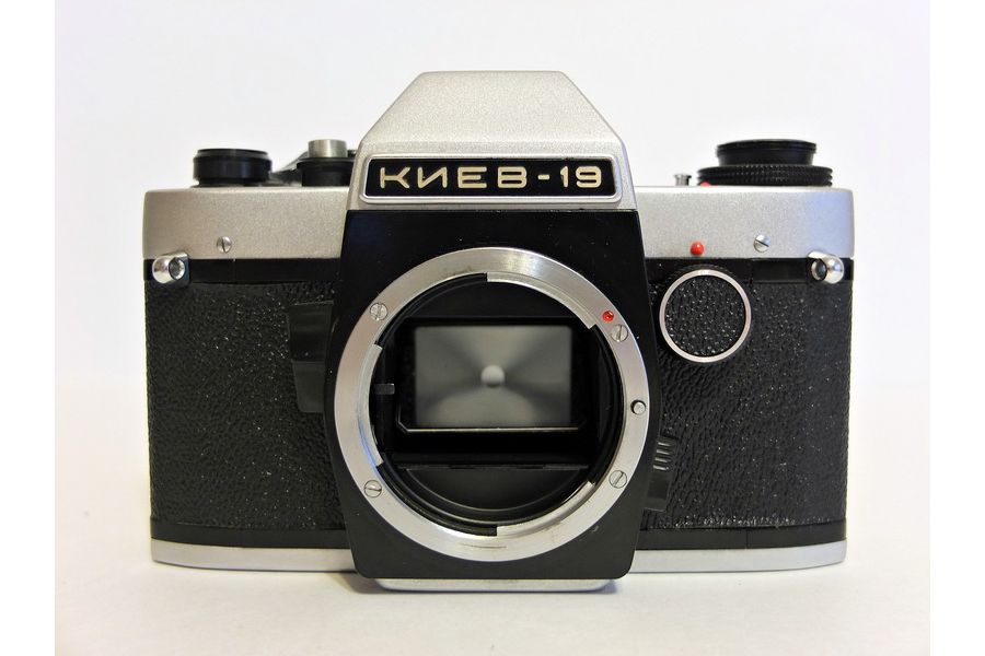 Фотоаппарат зеркальный плёночный Киев 19 (Арсенал)