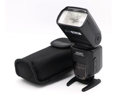 Фотовспышка Triopo SpeedLight TR-982 II for Canon