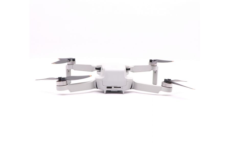 Квадрокоптер DJI Mini 2 в упаковке