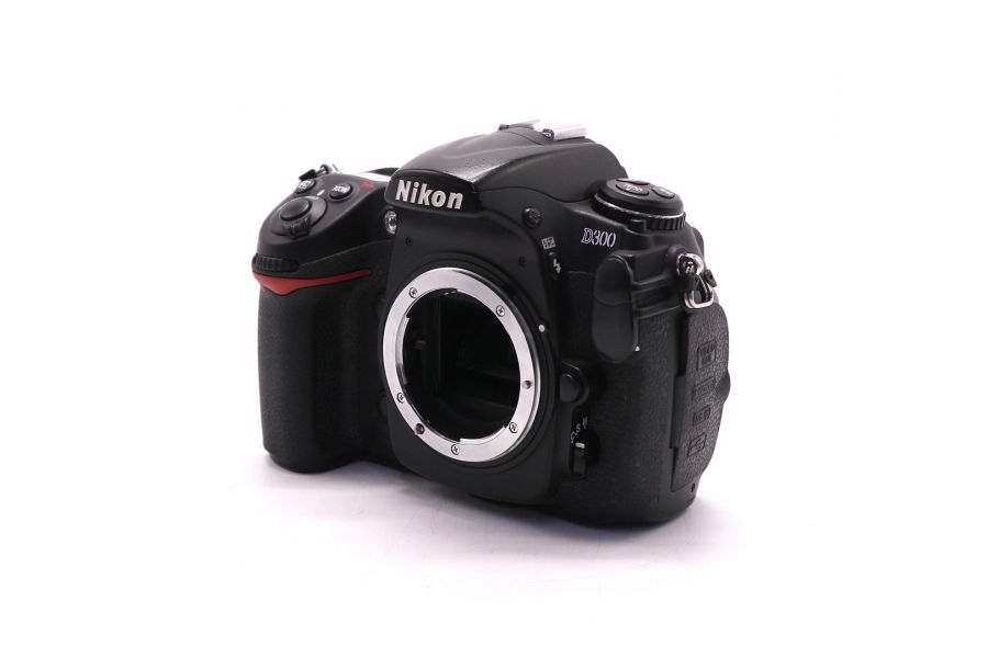 Фотокамера Nikon D300 body (пробег 31060 кадров)