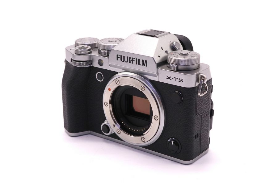 Fujifilm X-T5 body box (пробег 10455 кадров)