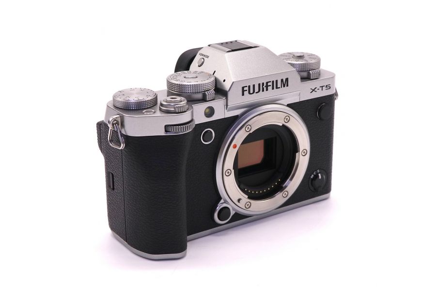 Fujifilm X-T5 body box (пробег 10455 кадров)