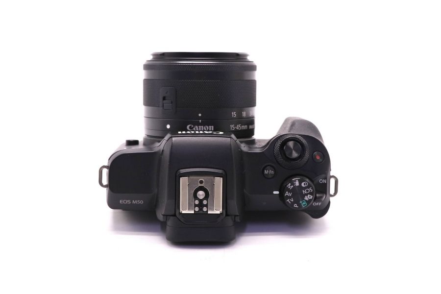 Canon EOS M50 kit (пробег 13555 кадров) фотоаппарат