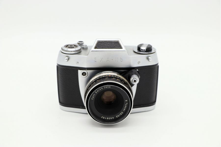 Exa IIb + Tessar 2,8/50 CZJ
