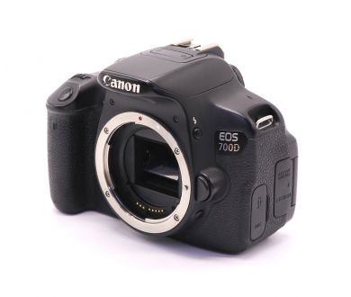 Canon EOS 700D body (пробег 80260 кадров)