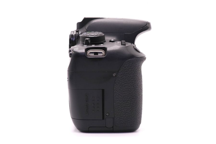 Canon EOS 700D body (пробег 80260 кадров)