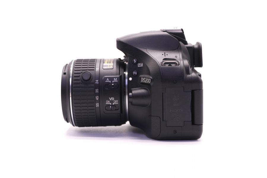 Nikon D5200 kit в упаковке (пробег 2315 кадров)