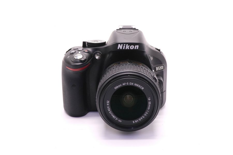 Nikon D5200 kit в упаковке (пробег 2315 кадров)