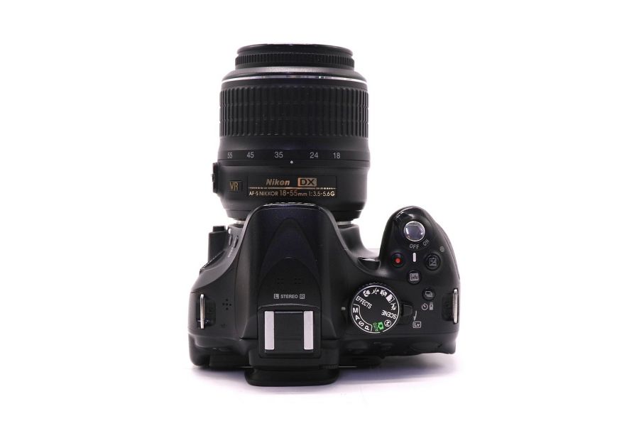 Nikon D5200 kit в упаковке (пробег 25190 кадров)