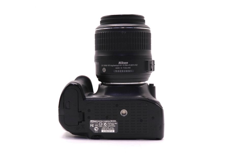 Nikon D5200 kit в упаковке (пробег 25190 кадров)