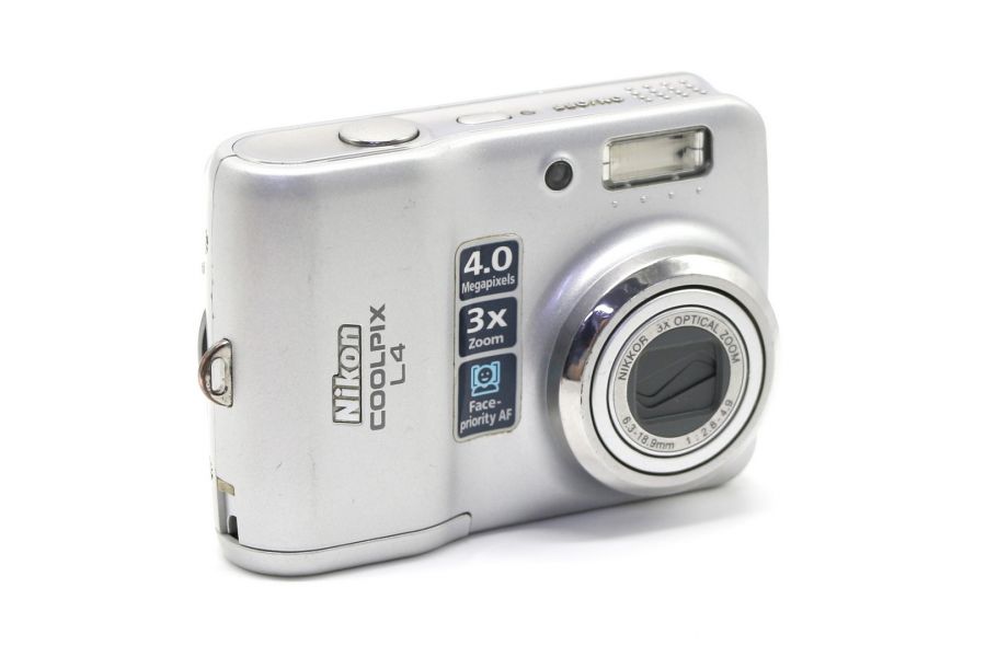 Nikon Coolpix L4