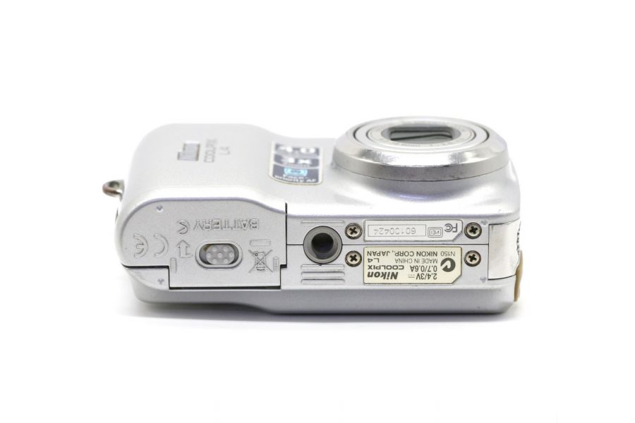 Nikon Coolpix L4