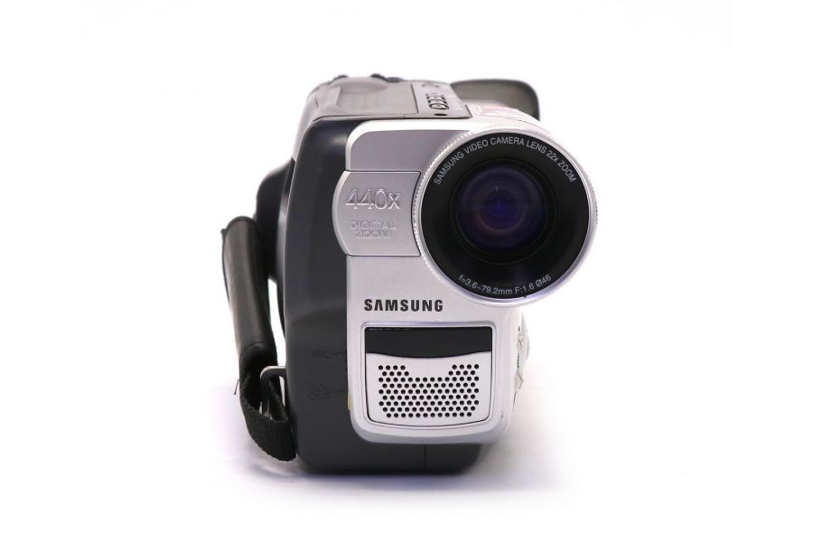 Видеокамера Samsung VP-M50