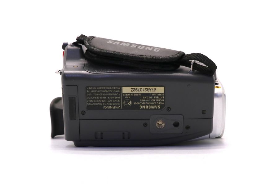 Видеокамера Samsung VP-M50