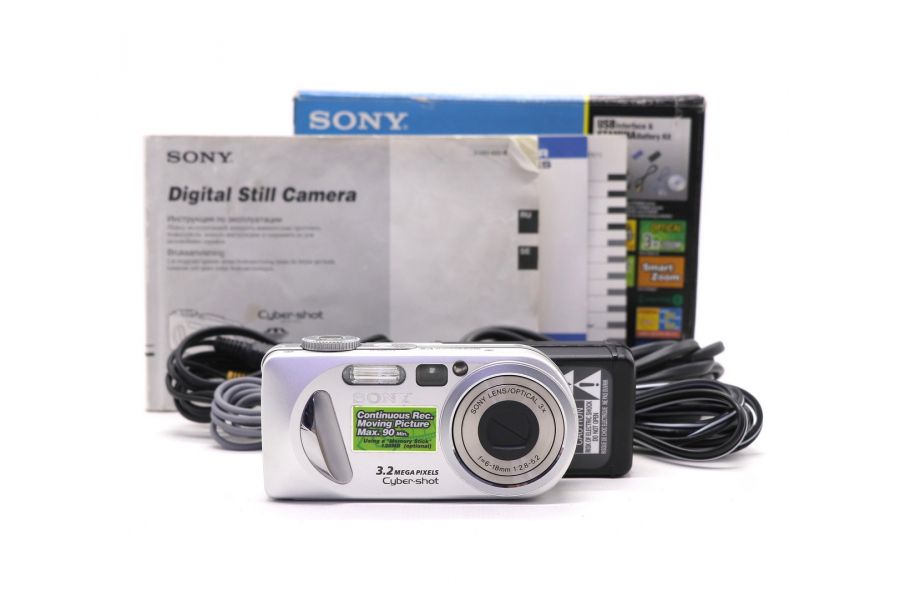 Sony Cyber-shot DSC-P8 в упаковке