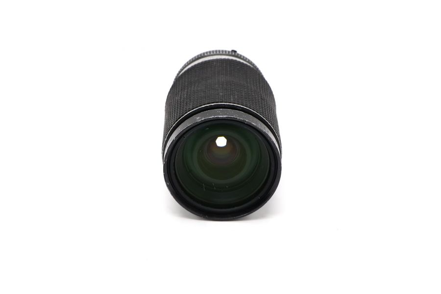 Nikon 35-135mm f/3.3-4.5 Zoom-Nikkor