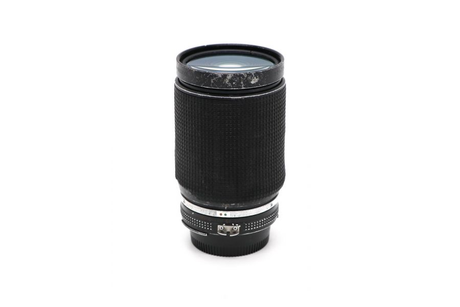 Nikon 35-135mm f/3.3-4.5 Zoom-Nikkor
