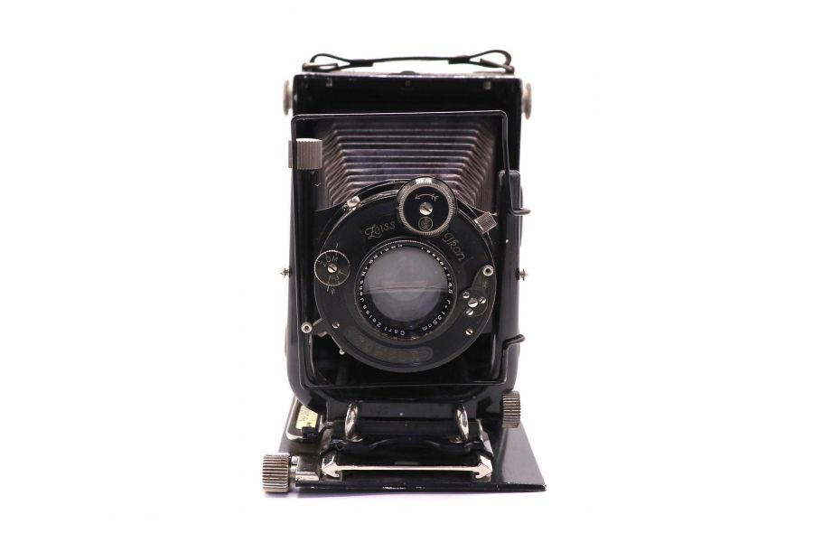 Voigtlander Avus + Anastigmat Skopar 4.5/135mm