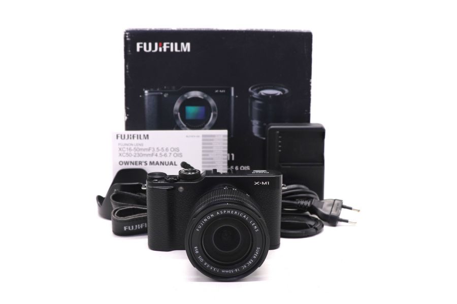Fujifilm X-M1 kit в упаковкке