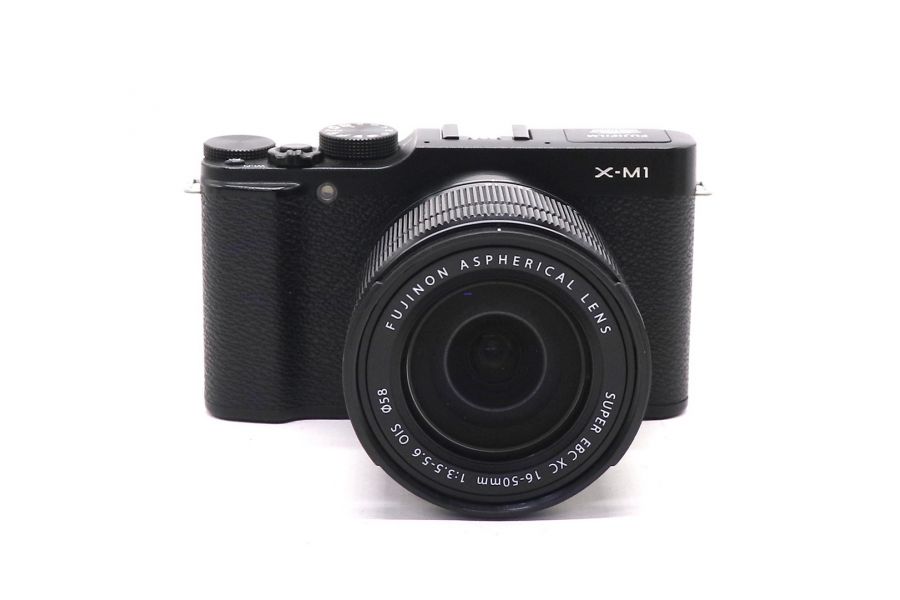 Fujifilm X-M1 kit в упаковкке