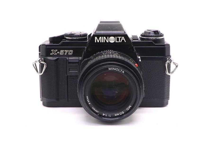 Minolta X-570 kit 50mm f/1.4