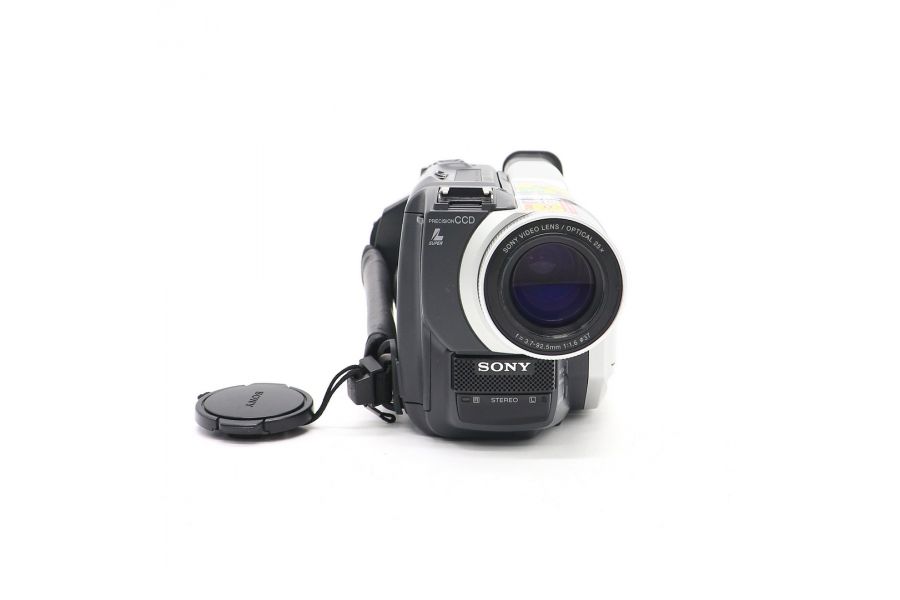 Видеокамера Sony DCR-TRV520E PAL