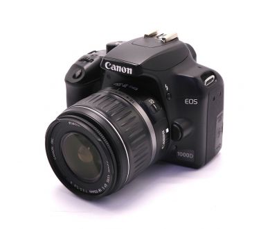 Canon EOS 1000D kit (пробег 8945 кадров)