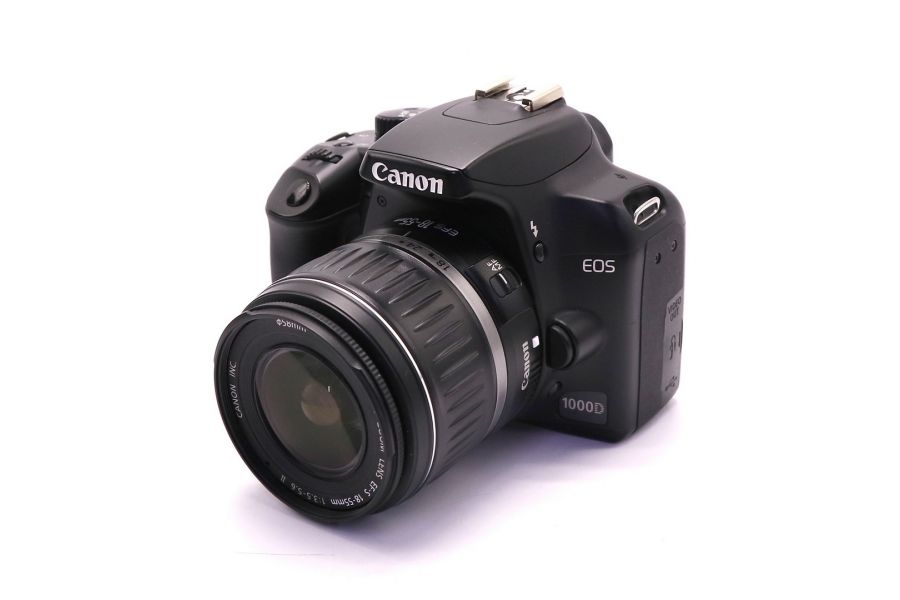 Canon EOS 1000D kit (пробег 8945 кадров)