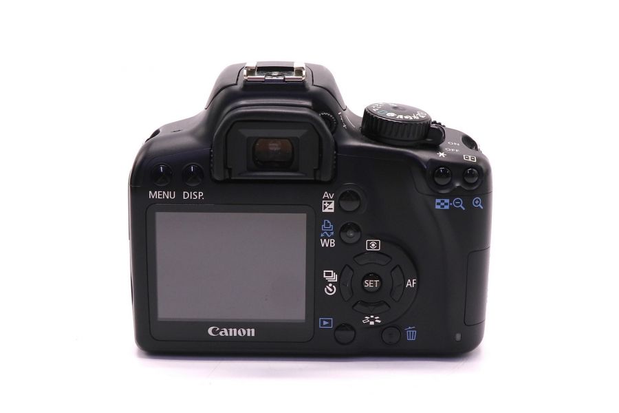 Canon EOS 1000D kit (пробег 8945 кадров)