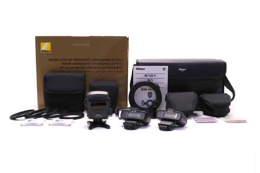 Фотовспышка Nikon Speedlight Commander Kit R1C1 в упаковке