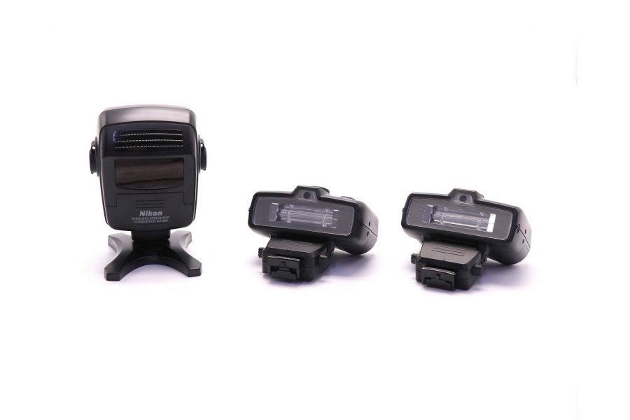 Фотовспышка Nikon Speedlight Commander Kit R1C1 в упаковке