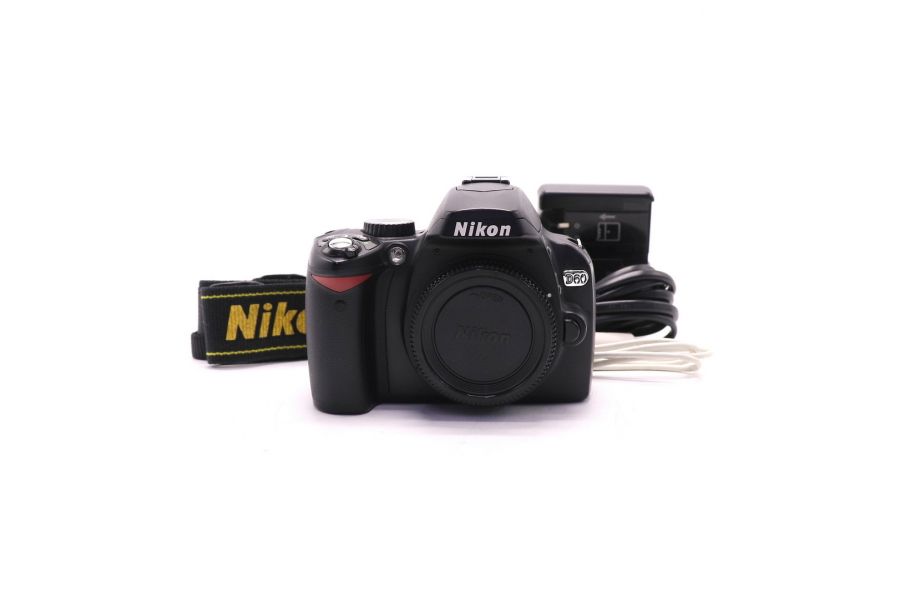 Фотокамера Nikon D60 body (пробег 16550 кадров)
