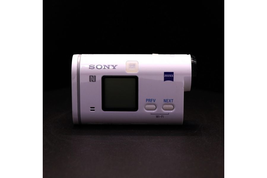Экшен-камера Sony HDR-AS200V в упаковке  