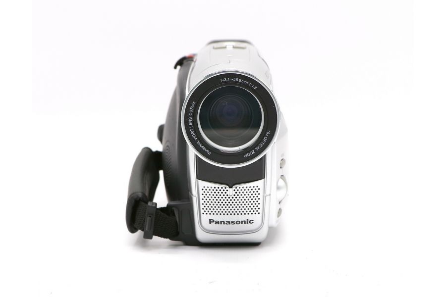 Видеокамера Panasonic NV-VZ18GC в упаковке
