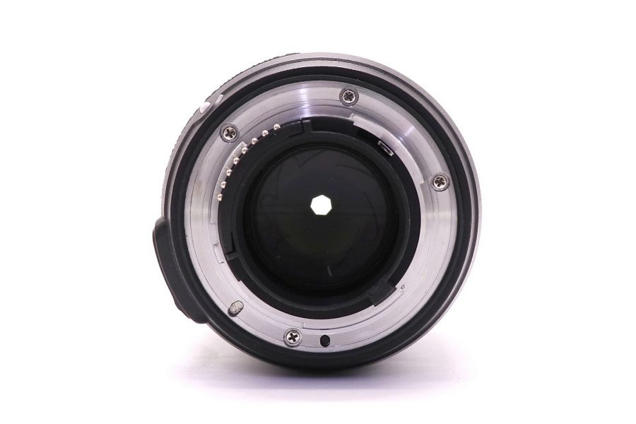 Nikon 28mm f/1.8G AF-S Nikkor в упаковке