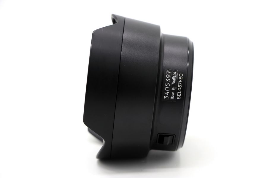 Конвертер Sony SEL057FEC (для 28mm f/2 FE)