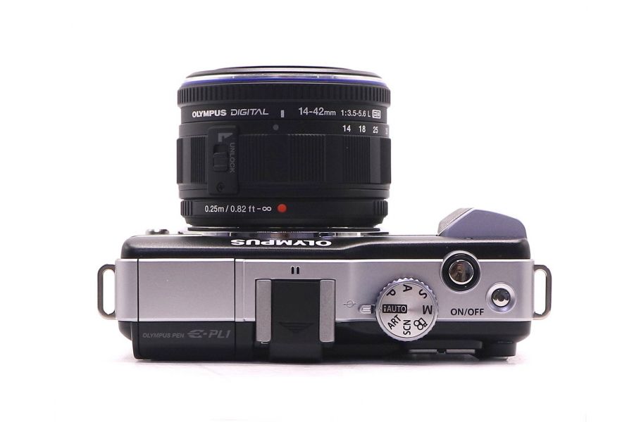 Olympus pen E-PL1 kit в упаковке (пробег 850 кадров)