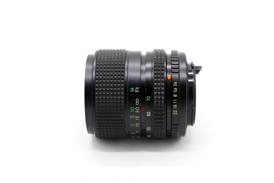 Cosina Cosinon-Z MC 35-70mm f/3.5-4.5