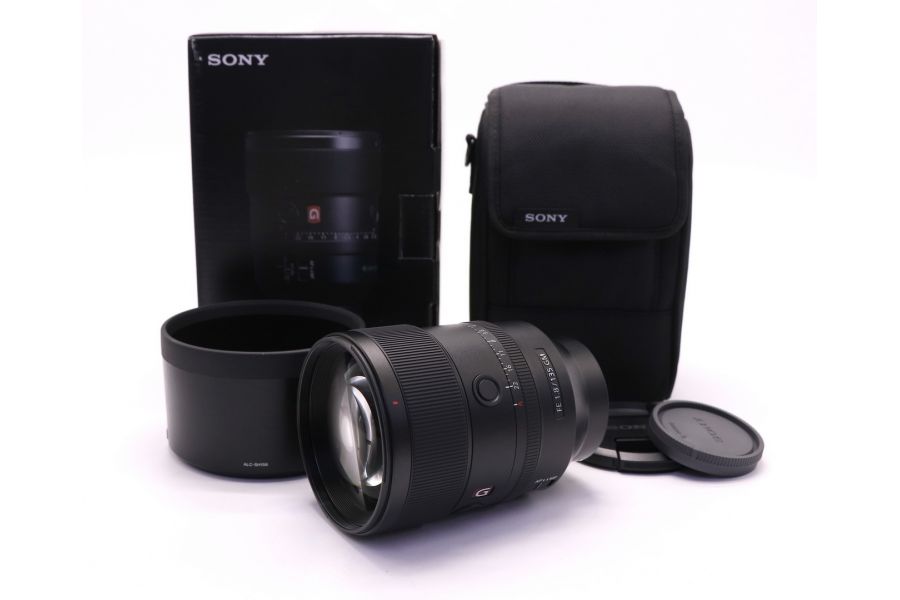 Sony FE 135mm f/1.8 GM (SEL-135F18GM) в упаковке