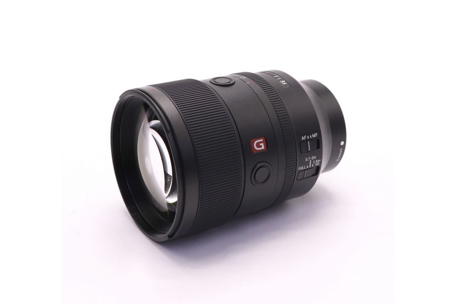Sony FE 135mm f/1.8 GM (SEL-135F18GM) в упаковке