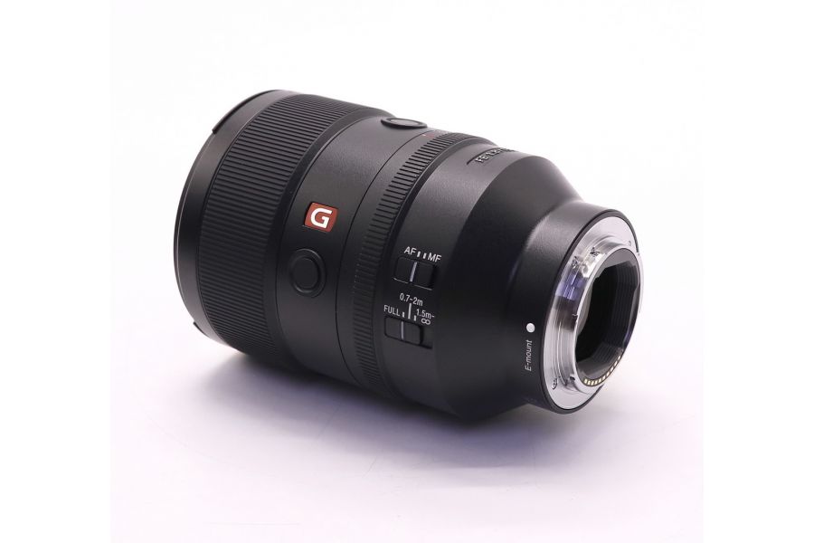 Sony FE 135mm f/1.8 GM (SEL-135F18GM) в упаковке