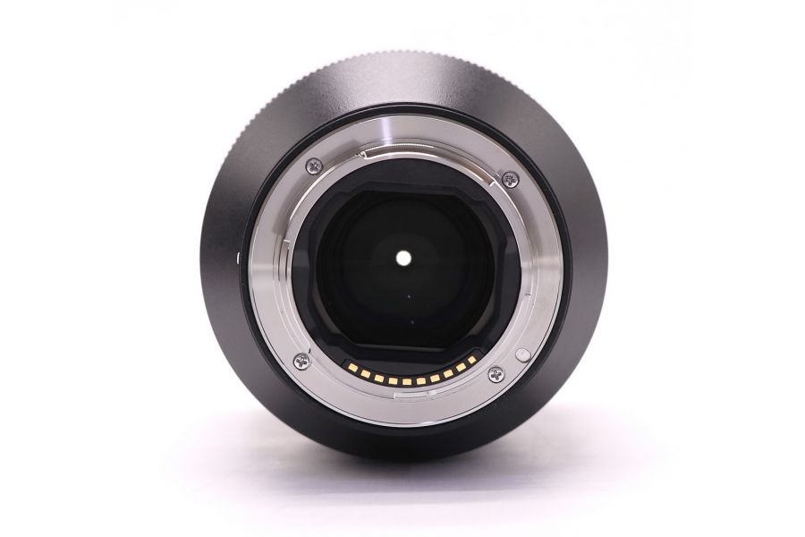 Sony FE 135mm f/1.8 GM (SEL-135F18GM) в упаковке