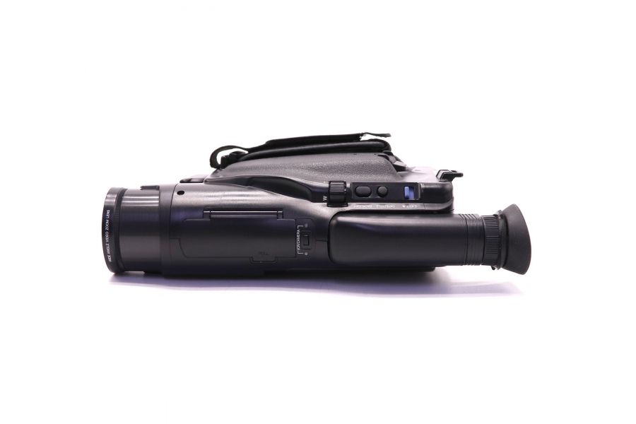 Видеокамера Panasonic NV-RX20EN в упаковке