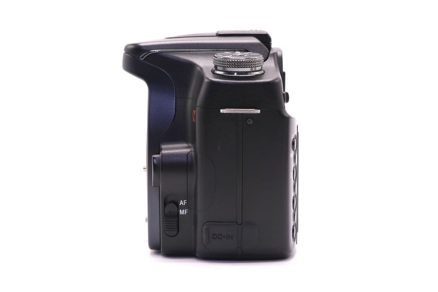 Sony Alpha DSLR-A100 body б.