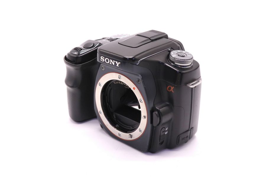 Sony Alpha DSLR-A100 body б.