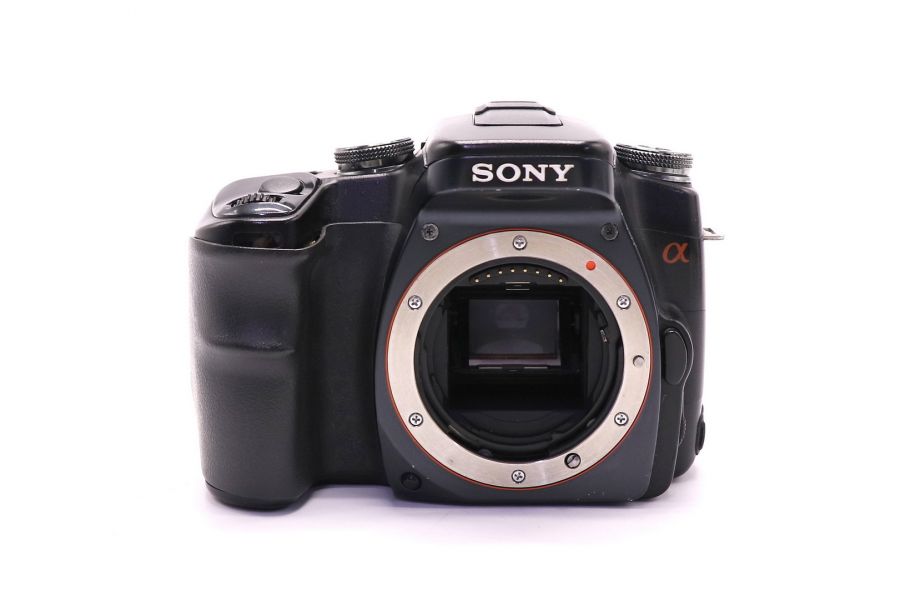 Sony Alpha DSLR-A100 body б.