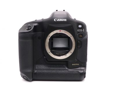 Canon EOS 1Ds body (пробег 15060 кадров)