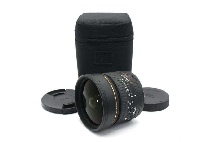 Sigma AF 8mm f/3.5 EX DG Circular Fisheye Canon EF (Japan, 2009)