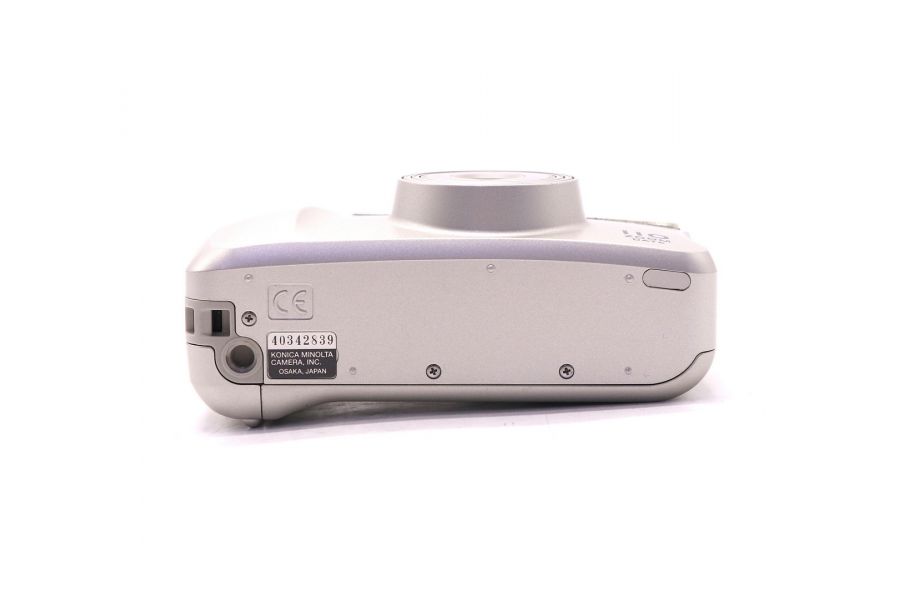 Фотокамера аналоговая Minolta 110 Zoom Date в упаковке