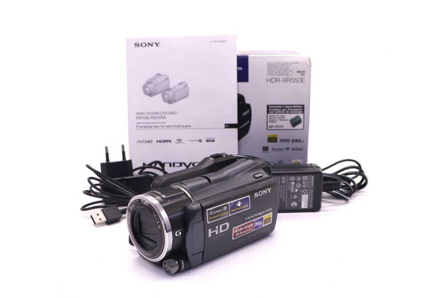 Видеокамера Sony HDR-XR550E в упаковке